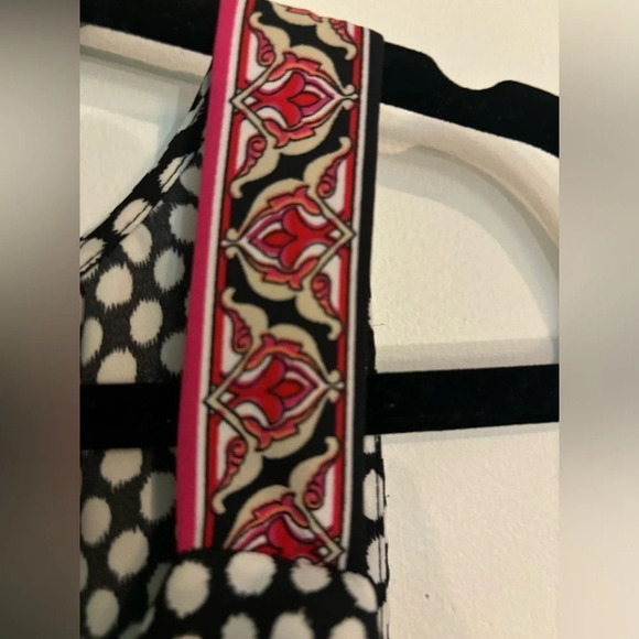 White House Black Market Womens Polka Dot Tank Medium Ruffle Front Keyhole Back - Picture 2 of 8